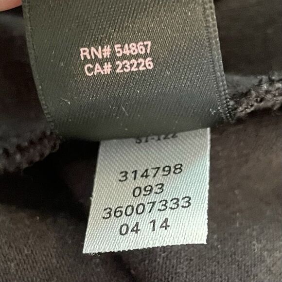 Victoria's Secret Peplum Top XL Deep Plunge V-Neck 3/4 sleeve zip V back - Picture 8 of 9